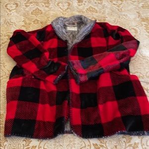 Cozy super soft fleece sweater type top.